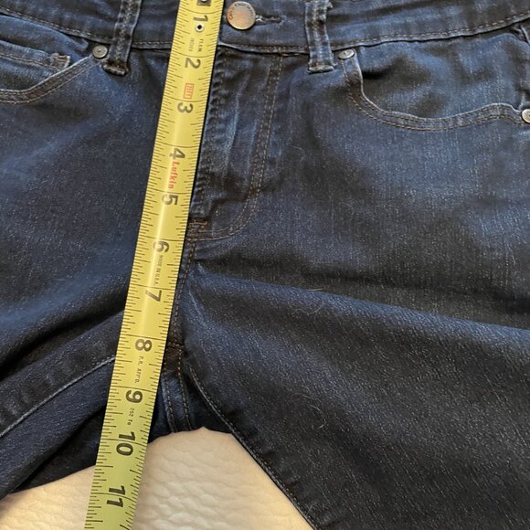 CK size 6 jeans with fringe bottom. Black thin sweater, preloved, size 6 jeans, - Picture 6 of 11